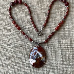 Wine color pendant necklace